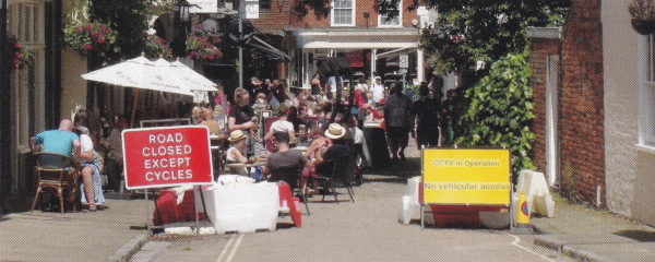 The Square closed to traffic